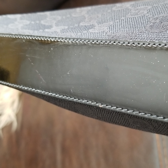 Gucci GG Monogram Patent Leather Shoulder Bag - Picture 6 of 17